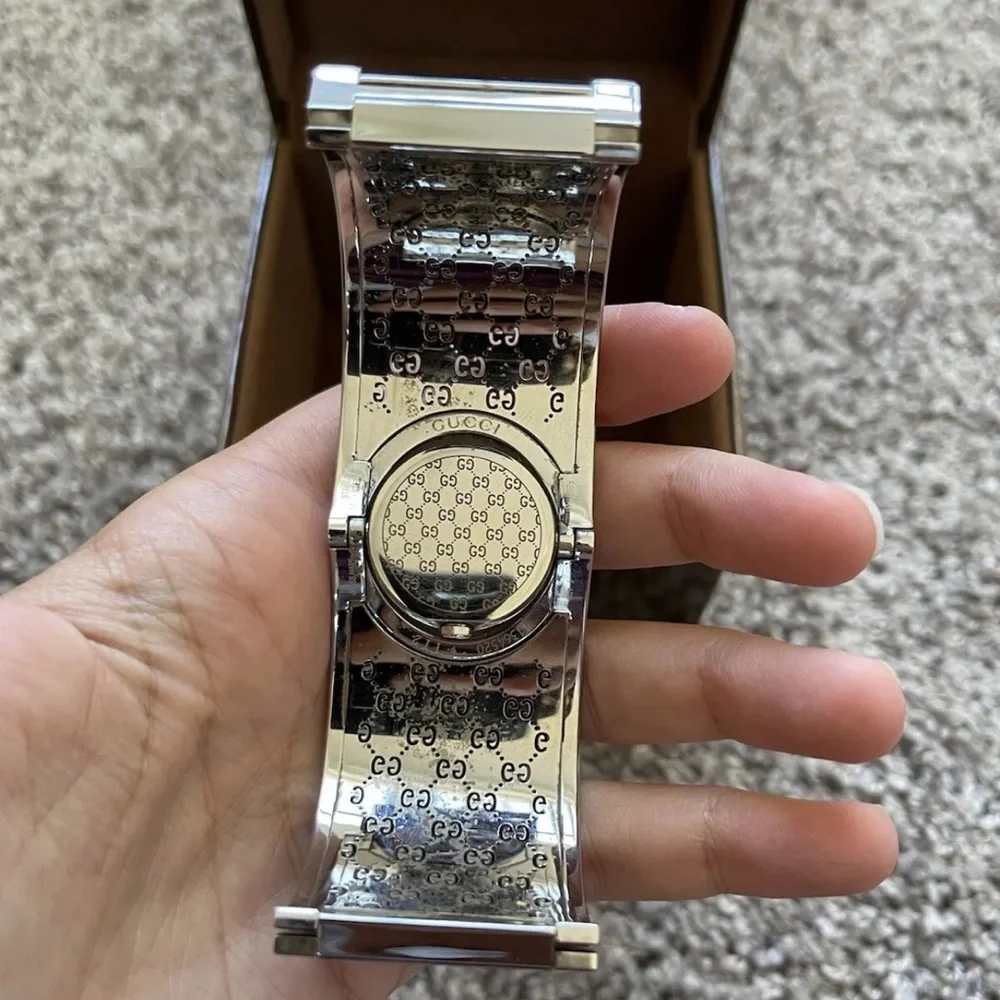 GUCCI Italian Luxury Bracelet Watch